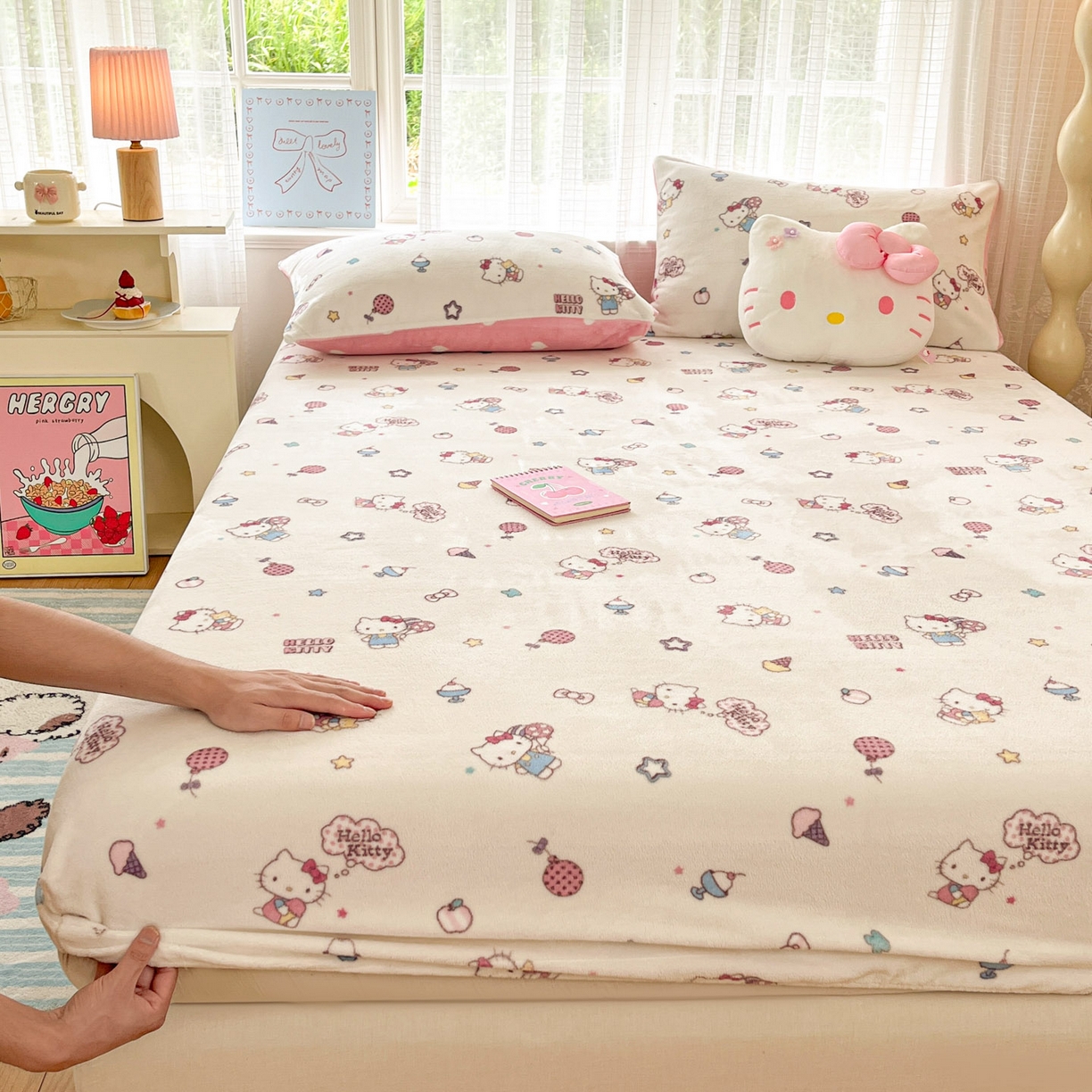 91家纺网 家纺一手货源 找家纺 博雅 2025新款三丽鸥牛奶绒小版床笠 牛奶绒小版-美美KT