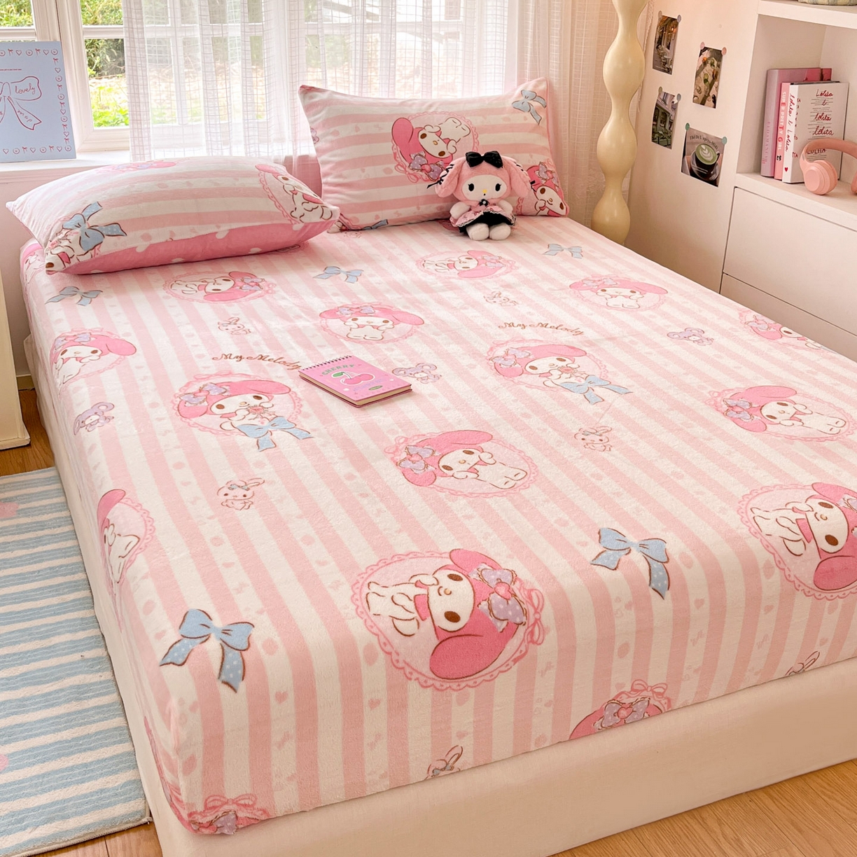 91家纺网 家纺一手货源 找家纺 博雅 2025新款三丽鸥牛奶绒小版床笠 牛奶绒小版-甜甜美乐蒂