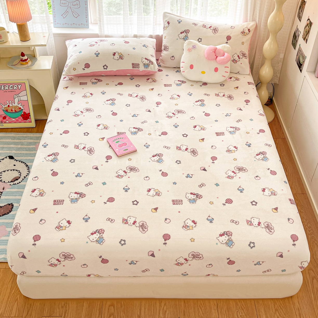 91家纺网 家纺一手货源 找家纺 博雅 2025新款三丽鸥牛奶绒小版床笠 牛奶绒小版-美美KT