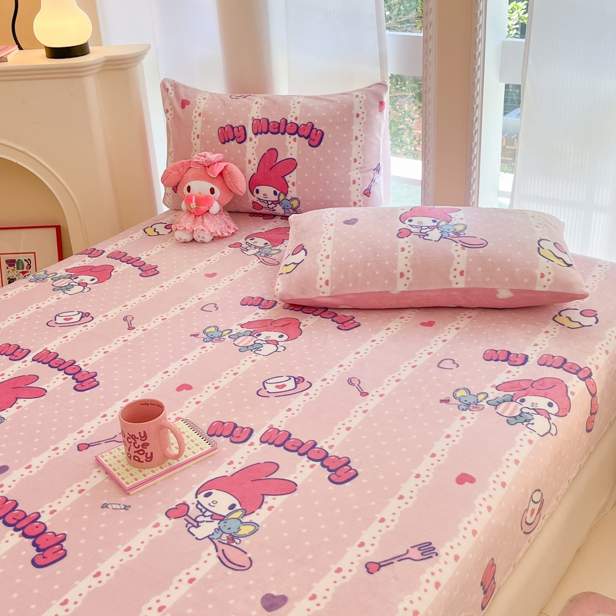 91家纺网 家纺一手货源 找家纺 博雅 2025新款三丽鸥牛奶绒小版床笠 牛奶绒单笠-贪吃美乐蒂