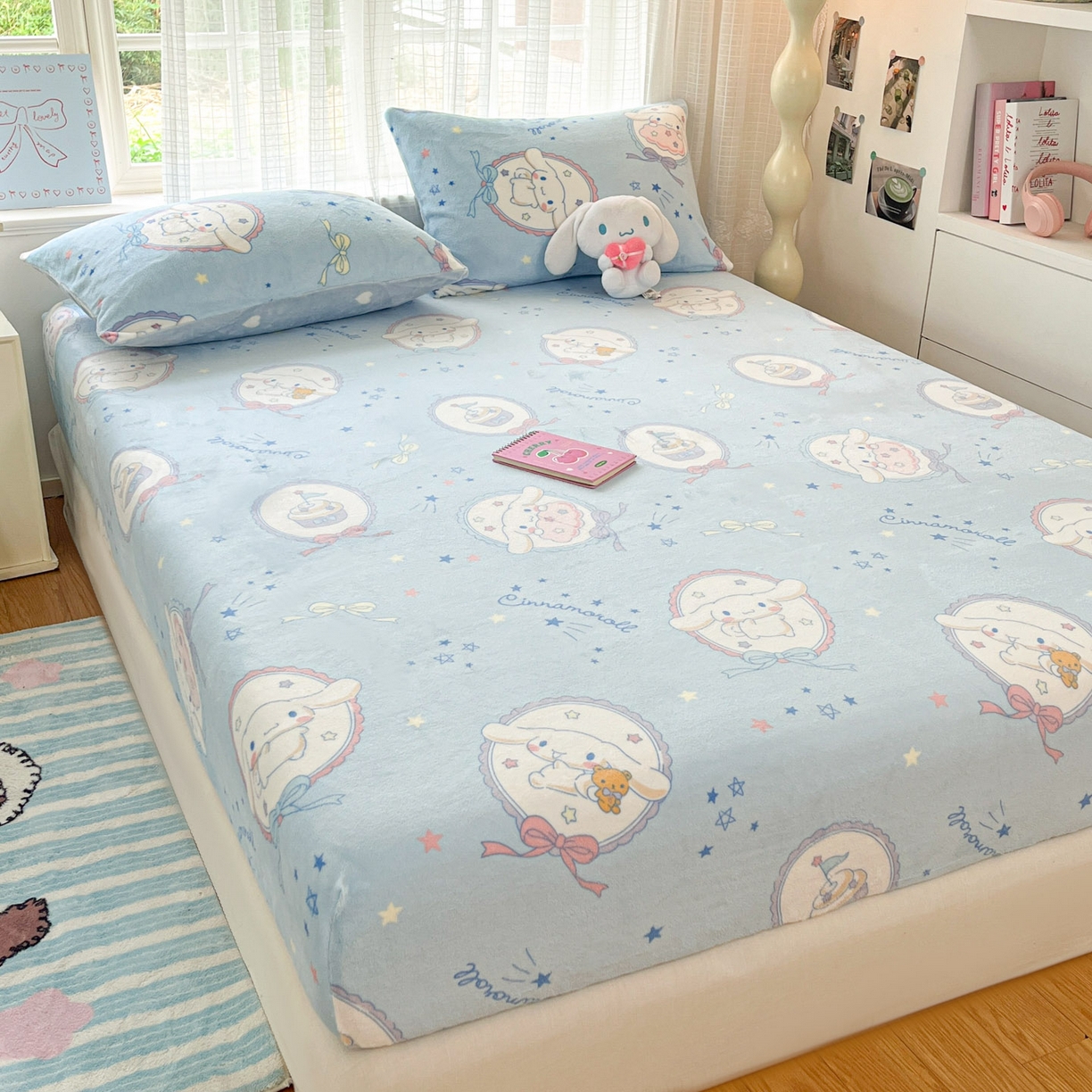 91家纺网 家纺一手货源 找家纺 博雅 2025新款三丽鸥牛奶绒小版床笠 牛奶绒小版-蓝色玉桂狗