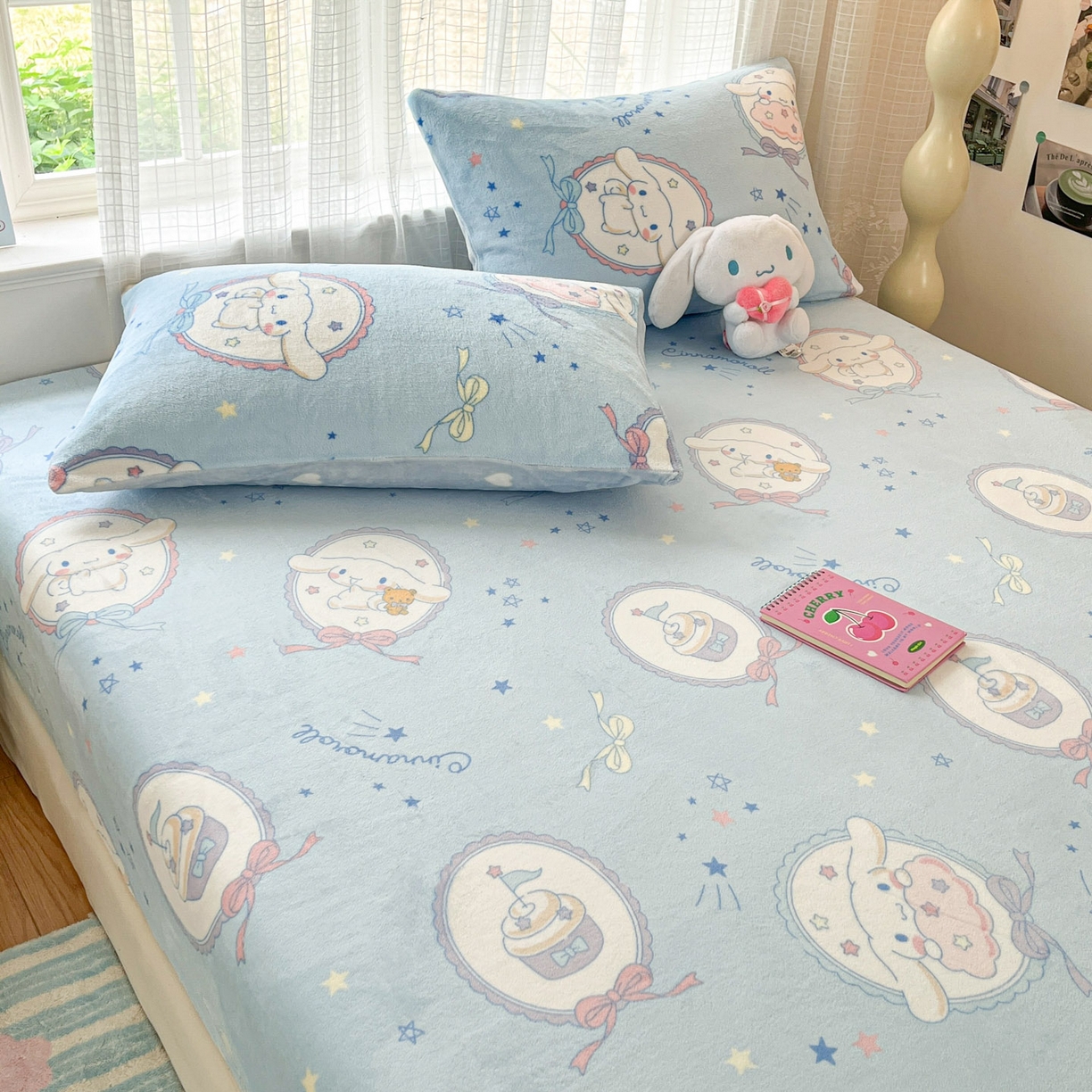 91家纺网 家纺一手货源 找家纺 博雅 2025新款三丽鸥牛奶绒小版床笠 牛奶绒小版-蓝色玉桂狗