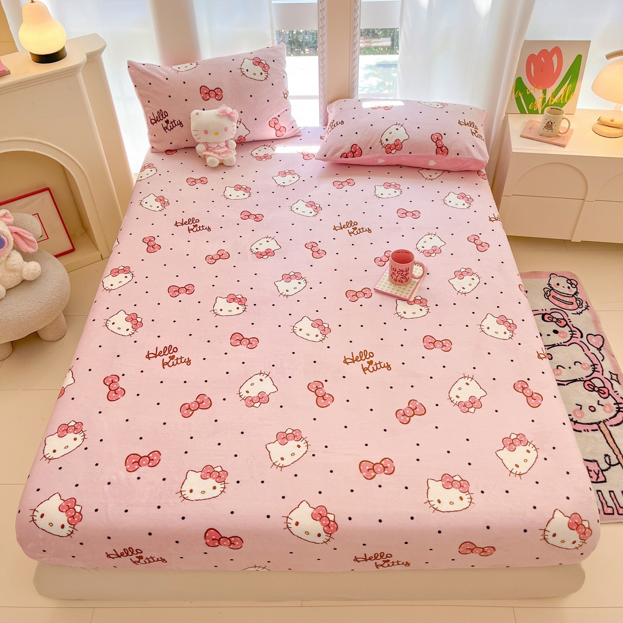 91家纺网 家纺一手货源 找家纺 博雅 2025新款三丽鸥牛奶绒小版床笠 牛奶绒单笠-粉色蝴蝶结 kt 猫