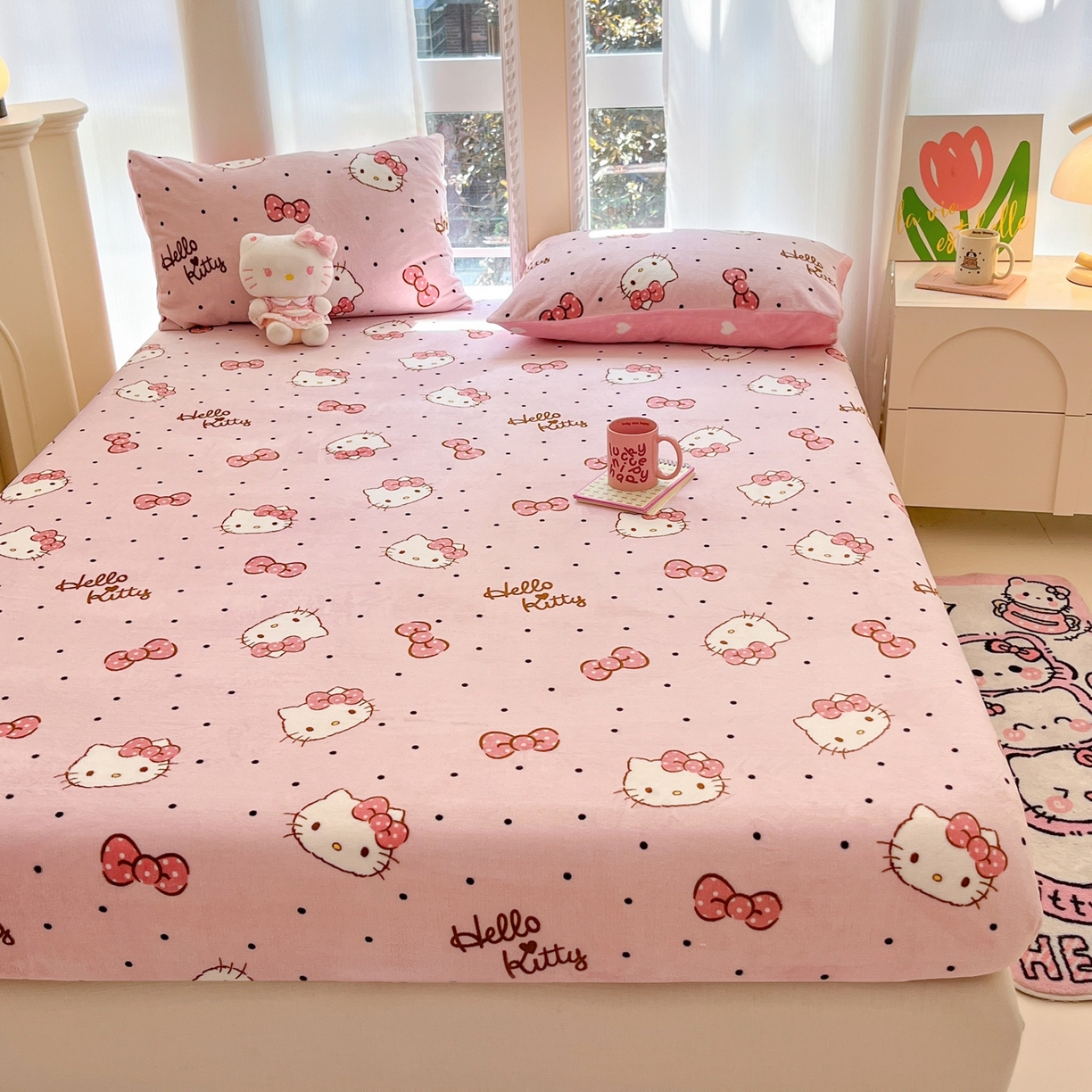 91家纺网 家纺一手货源 找家纺 博雅 2025新款三丽鸥牛奶绒小版床笠 牛奶绒单笠-粉色蝴蝶结 kt 猫