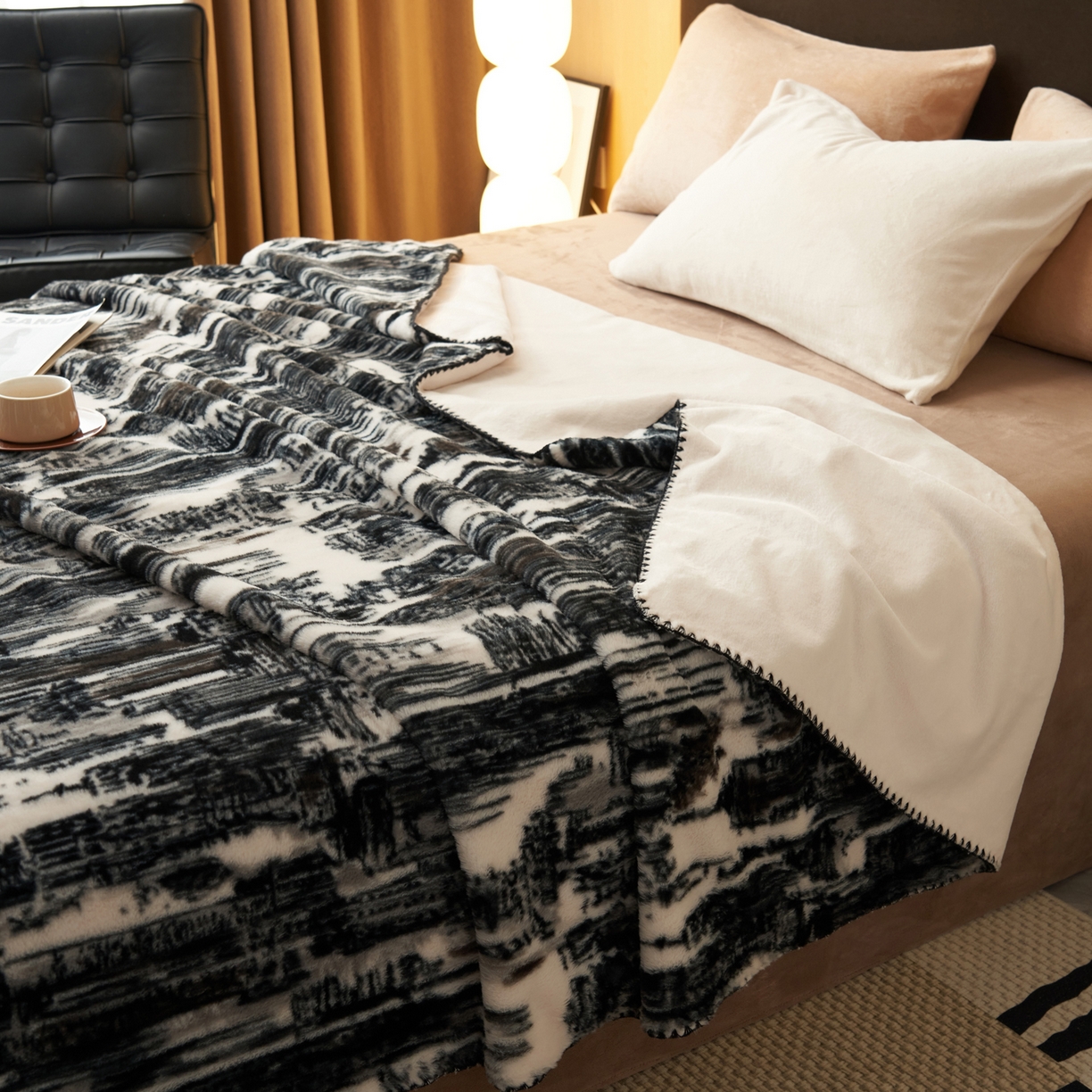 91家纺网 家纺一手货源 找家纺 晨曦家纺 2025新款兔毛绒海獭绒双层毛毯三角针复合毛毯 西城印象-灰