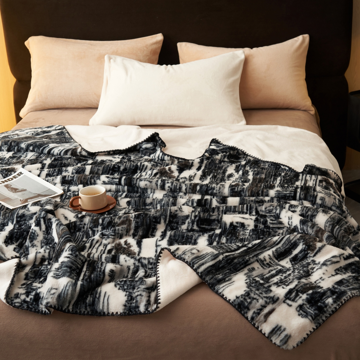 91家纺网 家纺一手货源 找家纺 晨曦家纺 2025新款兔毛绒海獭绒双层毛毯三角针复合毛毯 西城印象-灰