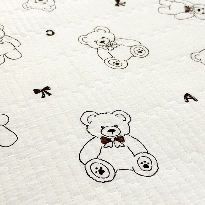 91家纺网 家纺一手货源 找家纺 拾小柒 2025年新款夹棉防滑床盖绗缝褥子床垫保护垫 糯糯棉-天使熊