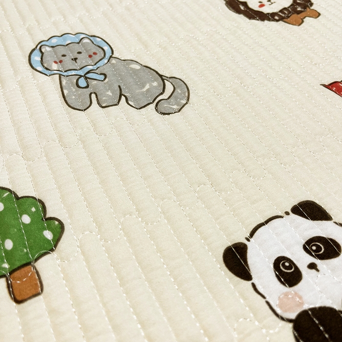 91家纺网 家纺一手货源 找家纺 拾小柒 2025年新款夹棉防滑床盖绗缝褥子床垫保护垫 糯糯棉-马戏团