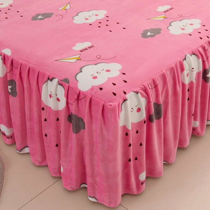 91家纺网 家纺一手货源 找家纺 圣楚家纺 2025新款牛奶绒床裙款四件套 甜美约定