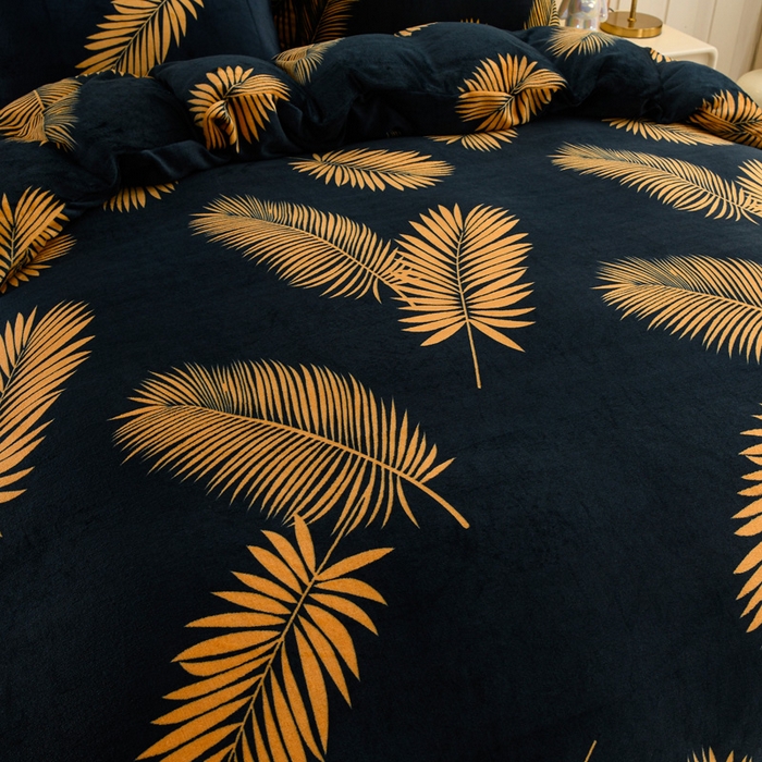 91家纺网 家纺一手货源 找家纺 圣楚家纺 2025新款牛奶绒床裙款四件套 青春年华