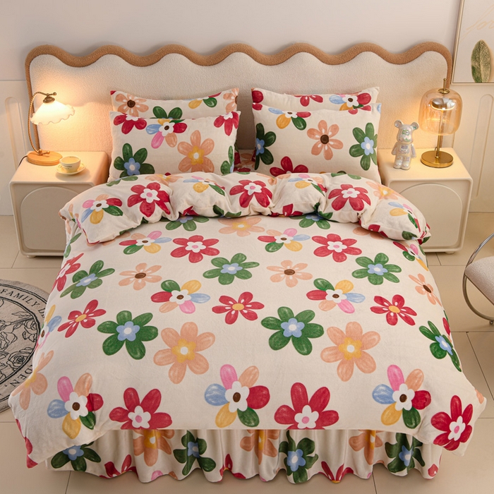 91家纺网 家纺一手货源 找家纺 圣楚家纺 2025新款牛奶绒床裙款四件套 花花世界