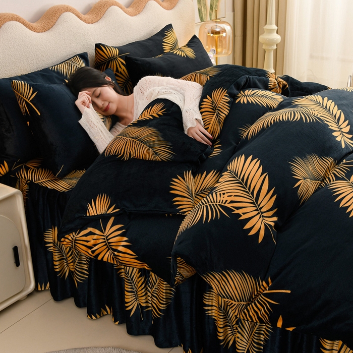 91家纺网 家纺一手货源 找家纺 圣楚家纺 2025新款牛奶绒床裙款四件套 青春年华