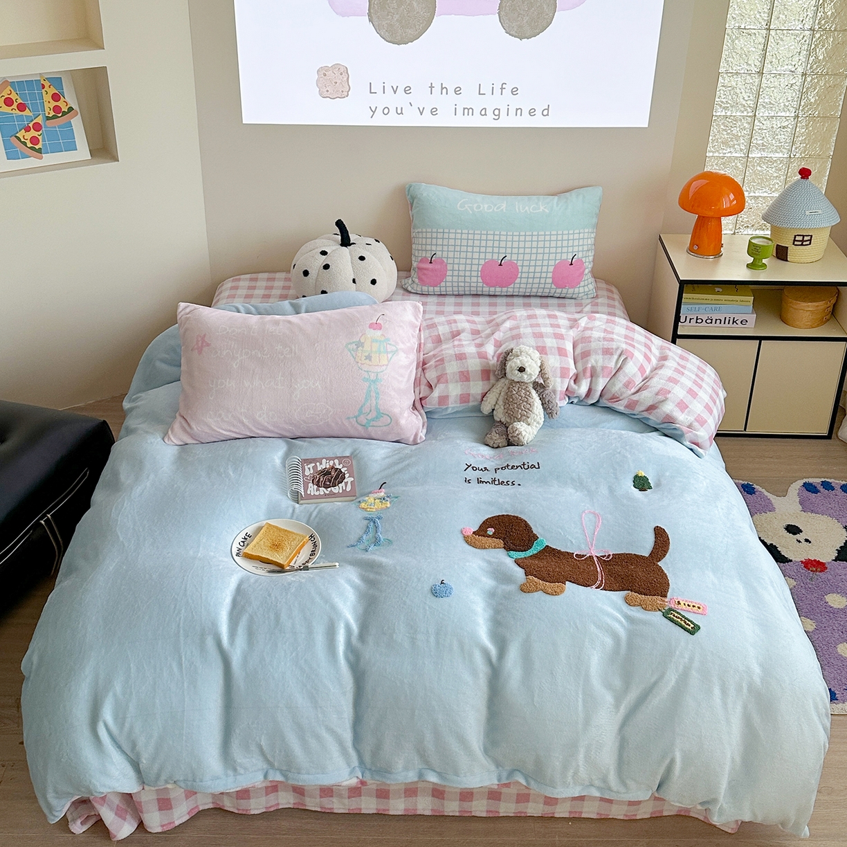 91家纺网 家纺一手货源 找家纺 （总）美乐迪家纺 2025新款牛奶绒卡通绣花四件套