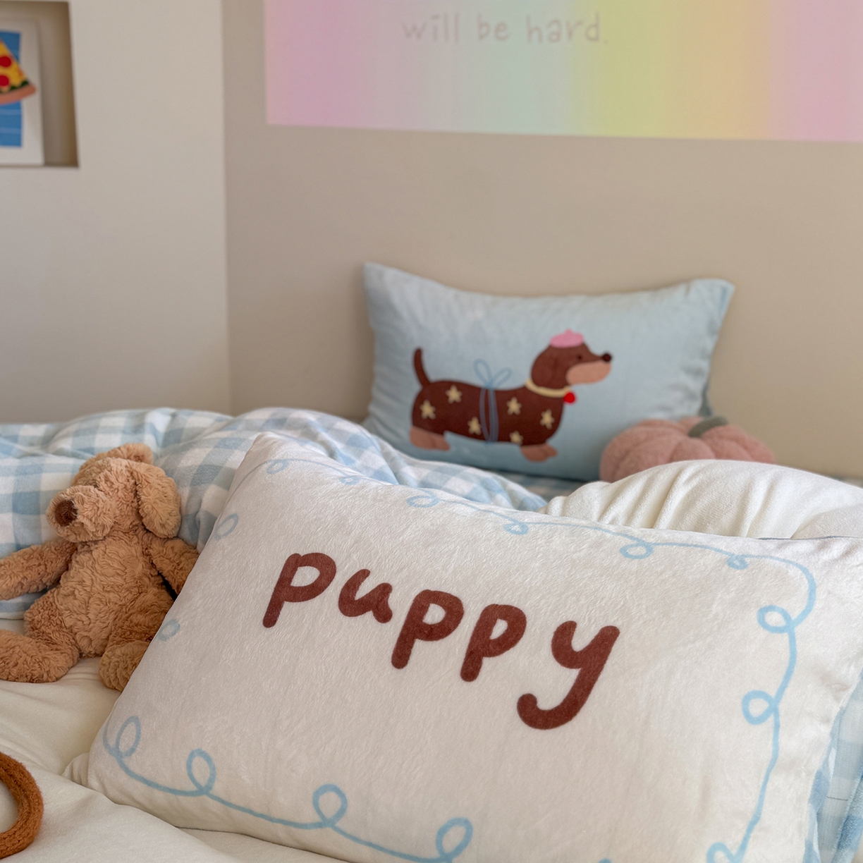 91家纺网 家纺一手货源 找家纺 美乐迪家纺 2025新款牛奶绒卡通绣花四件套 气球腊肠狗