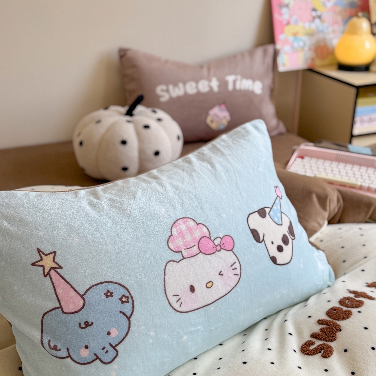 91家纺网 家纺一手货源 找家纺 美乐迪家纺 2025新款牛奶绒卡通绣花四件套 甜趣卡通