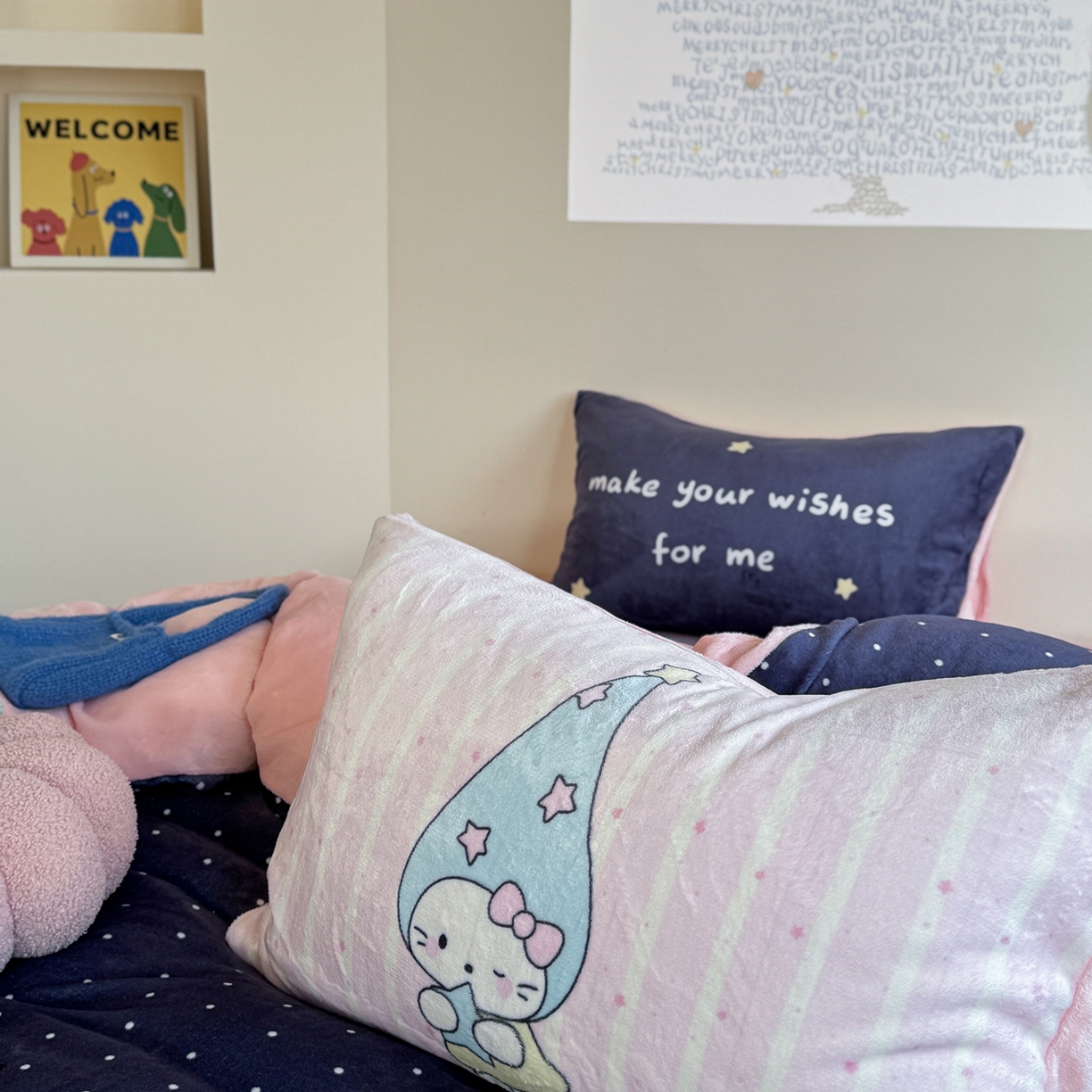 91家纺网 家纺一手货源 找家纺 美乐迪家纺 2025新款牛奶绒卡通绣花四件套 天使猫咪