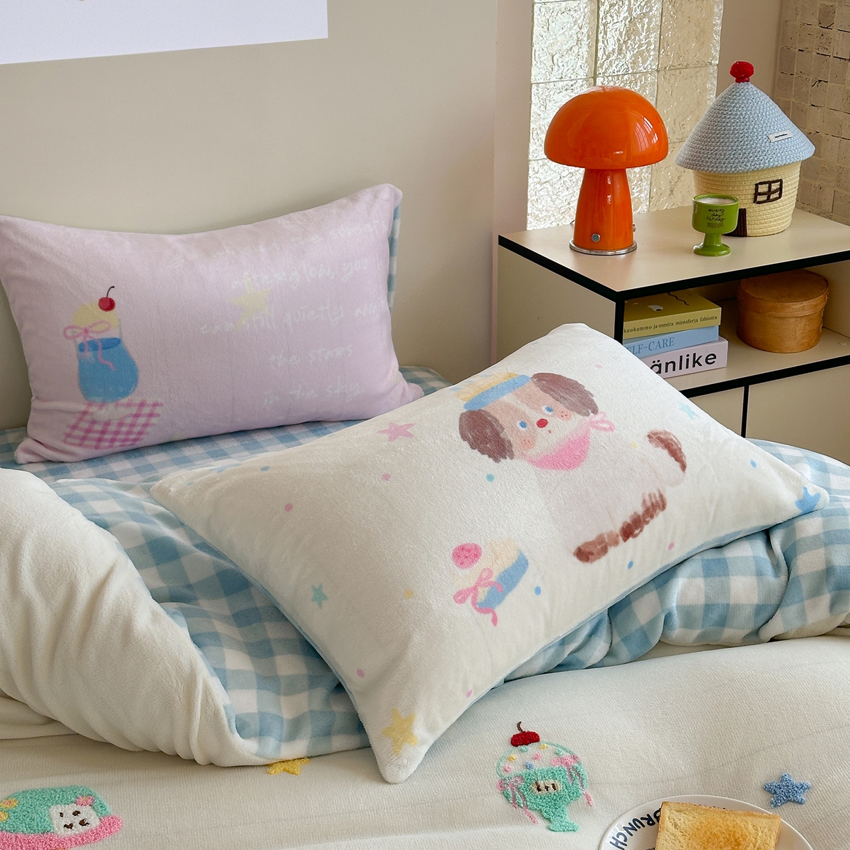 91家纺网 家纺一手货源 找家纺 美乐迪家纺 2025新款牛奶绒卡通绣花四件套 小狗的世界