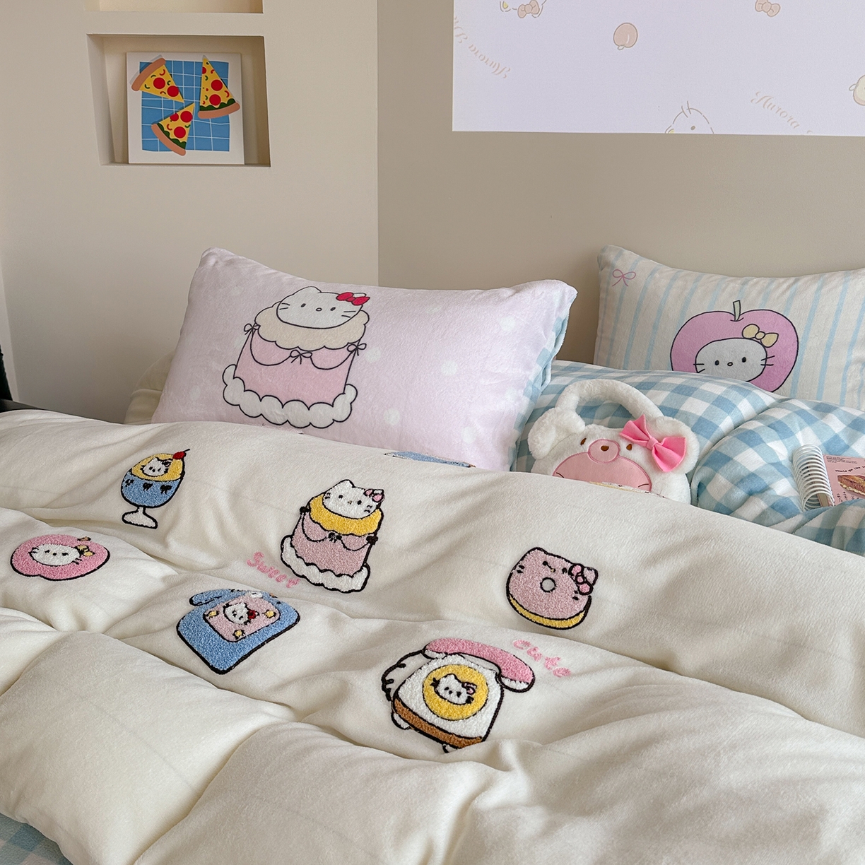 91家纺网 家纺一手货源 找家纺 美乐迪家纺 2025新款牛奶绒卡通绣花四件套 猫咪杂物社