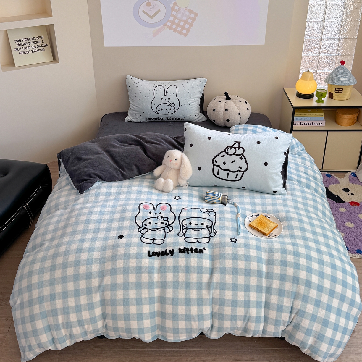 美乐迪家纺 2025新款牛奶绒卡通绣花四件套 甜蜜伙伴