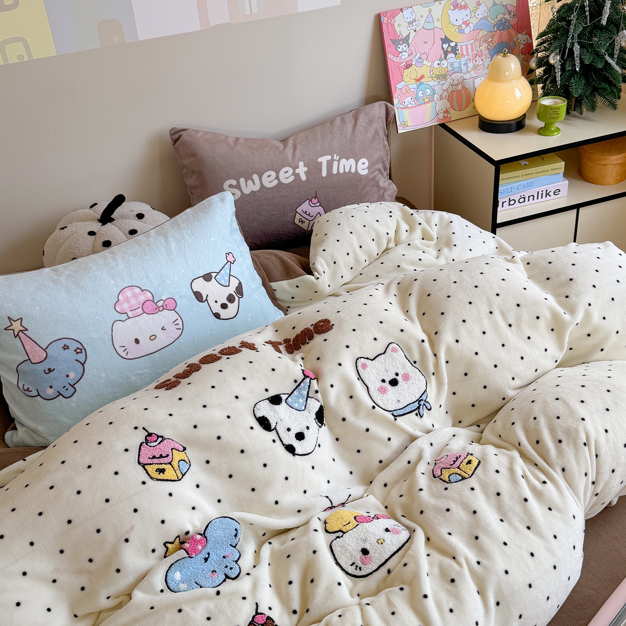 91家纺网 家纺一手货源 找家纺 美乐迪家纺 2025新款牛奶绒卡通绣花四件套 甜趣卡通