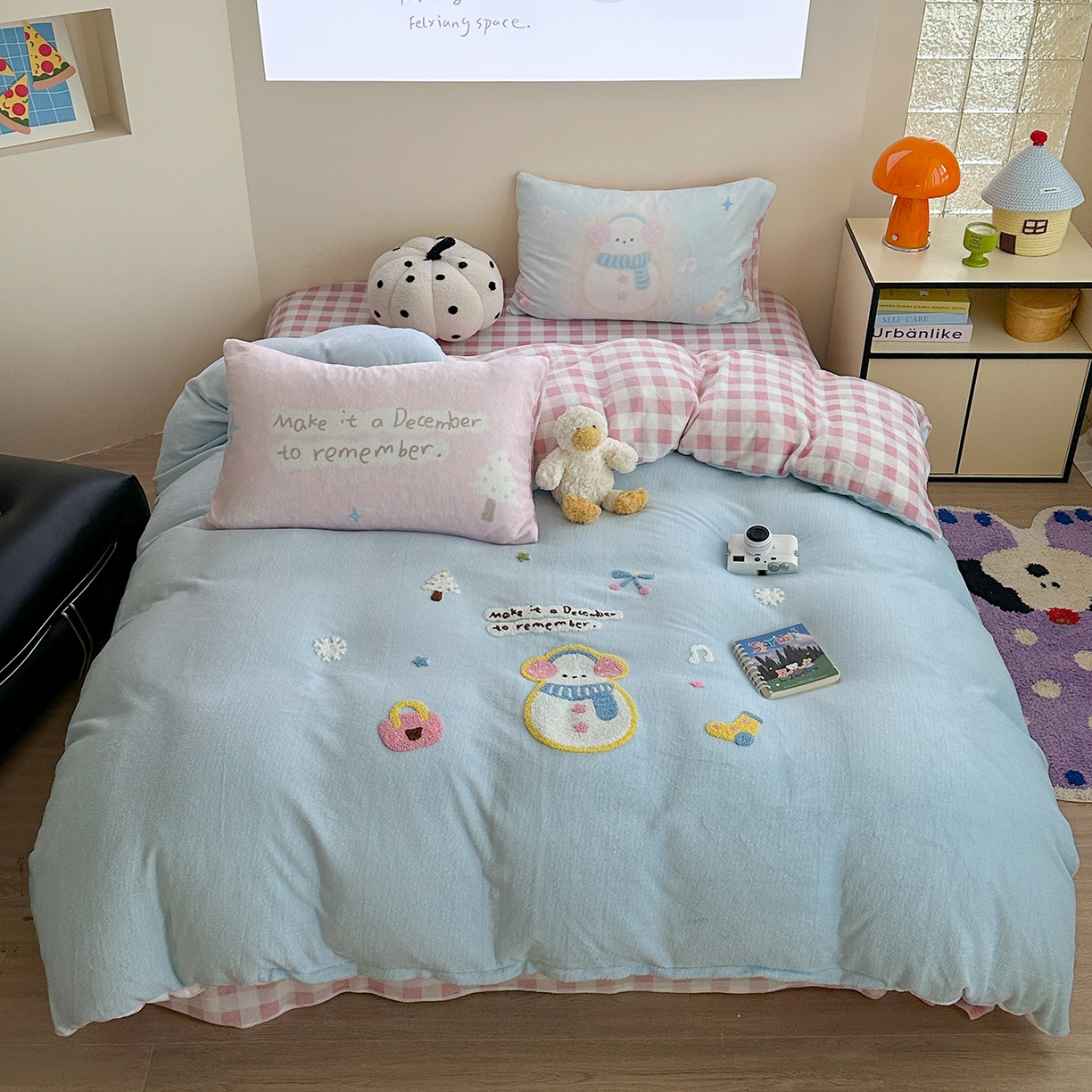 美乐迪家纺 2025新款牛奶绒卡通绣花四件套 雪人童话