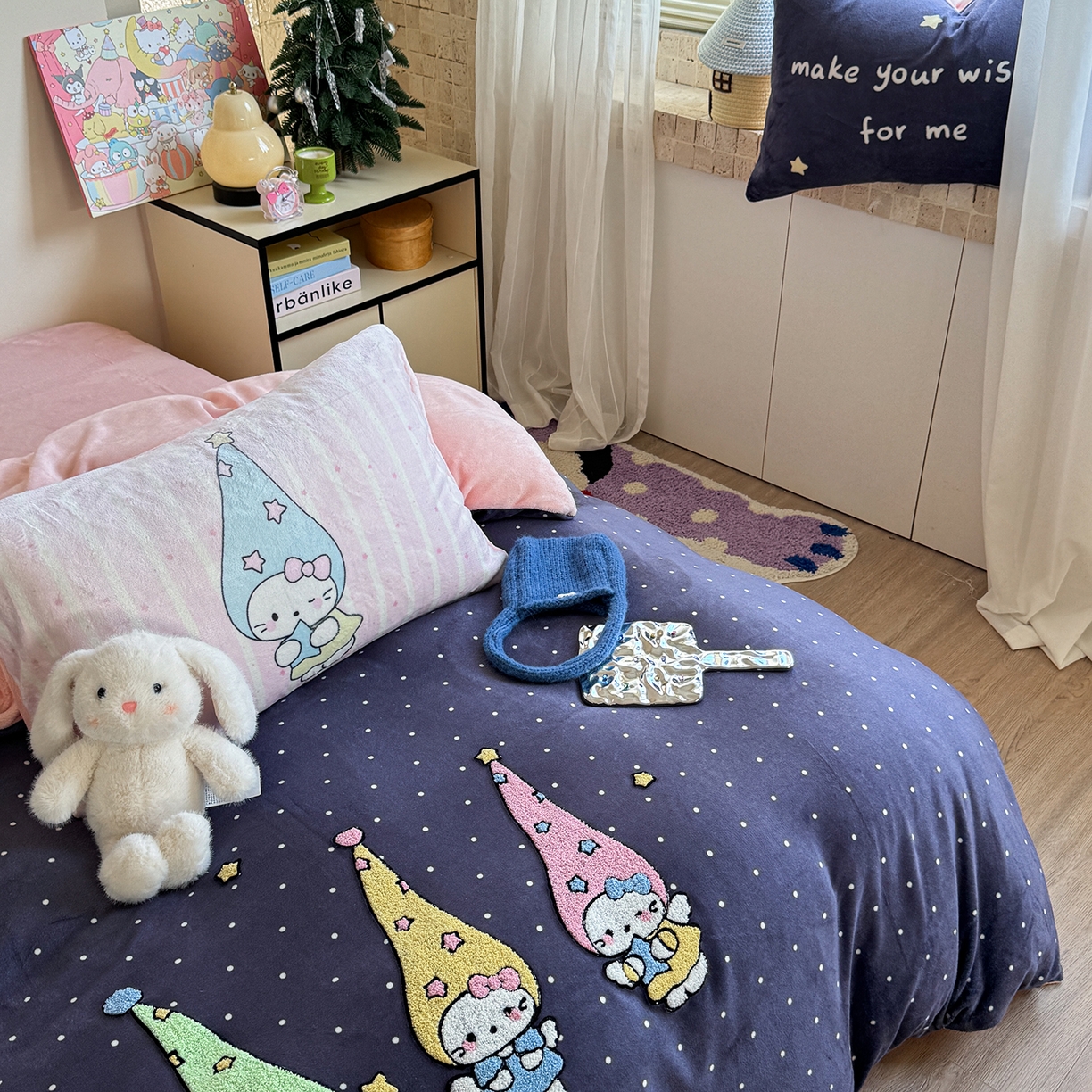 91家纺网 家纺一手货源 找家纺 美乐迪家纺 2025新款牛奶绒卡通绣花四件套 天使猫咪