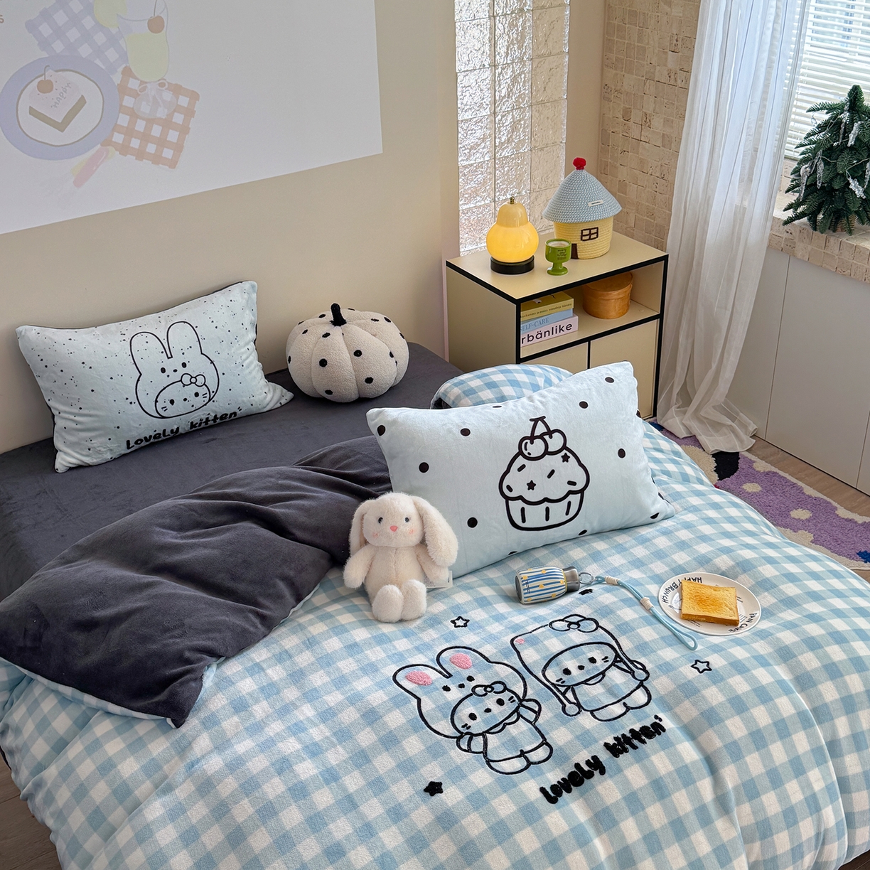 91家纺网 家纺一手货源 找家纺 美乐迪家纺 2025新款牛奶绒卡通绣花四件套 甜蜜伙伴