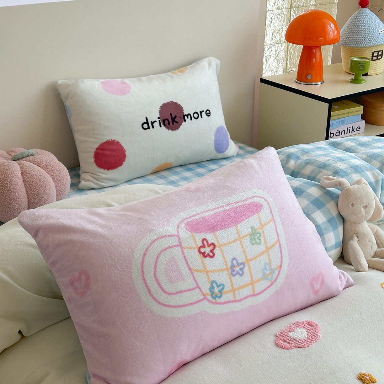 91家纺网 家纺一手货源 找家纺 美乐迪家纺 2025新款牛奶绒卡通绣花四件套 彩点杯语