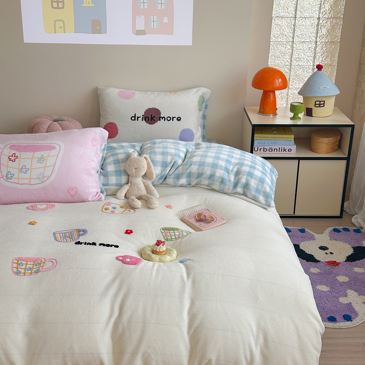 91家纺网 家纺一手货源 找家纺 美乐迪家纺 2025新款牛奶绒卡通绣花四件套 彩点杯语