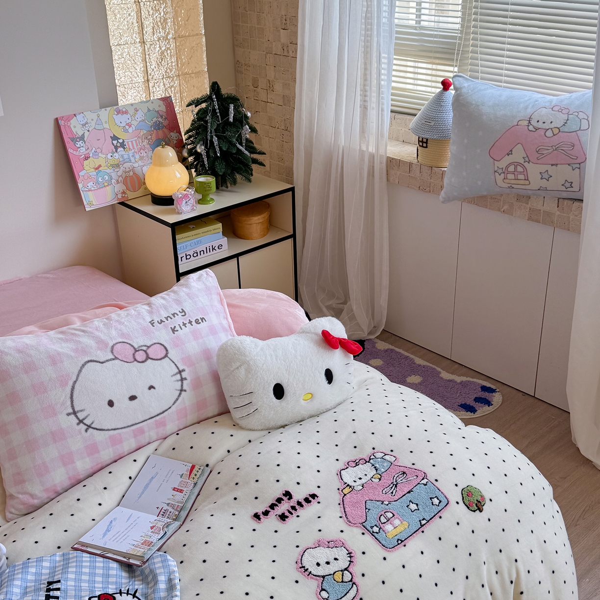 91家纺网 家纺一手货源 找家纺 美乐迪家纺 2025新款牛奶绒卡通绣花四件套 猫咪小屋
