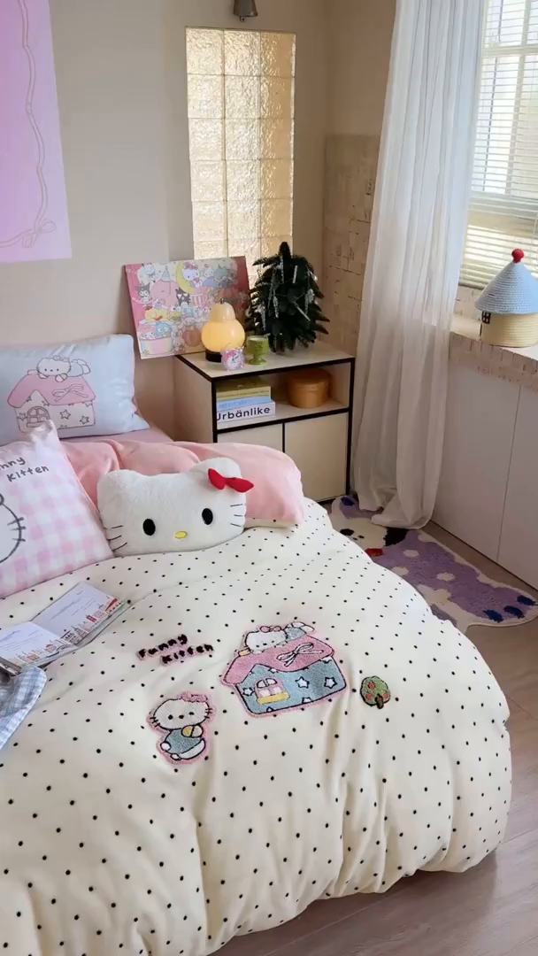 91家纺网 家纺一手货源 找家纺 美乐迪家纺 2025新款牛奶绒卡通绣花四件套 猫咪小屋