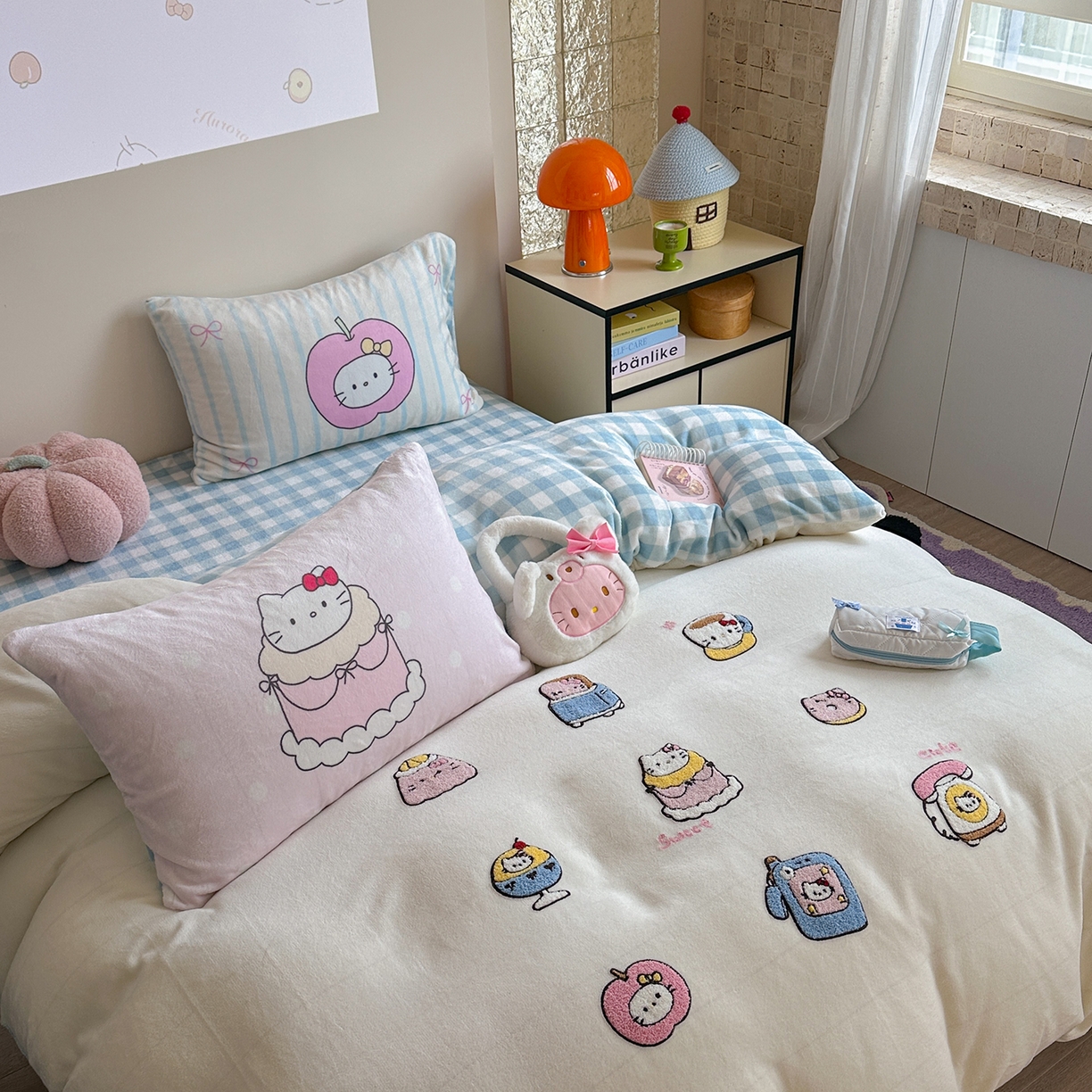 91家纺网 家纺一手货源 找家纺 美乐迪家纺 2025新款牛奶绒卡通绣花四件套 猫咪杂物社