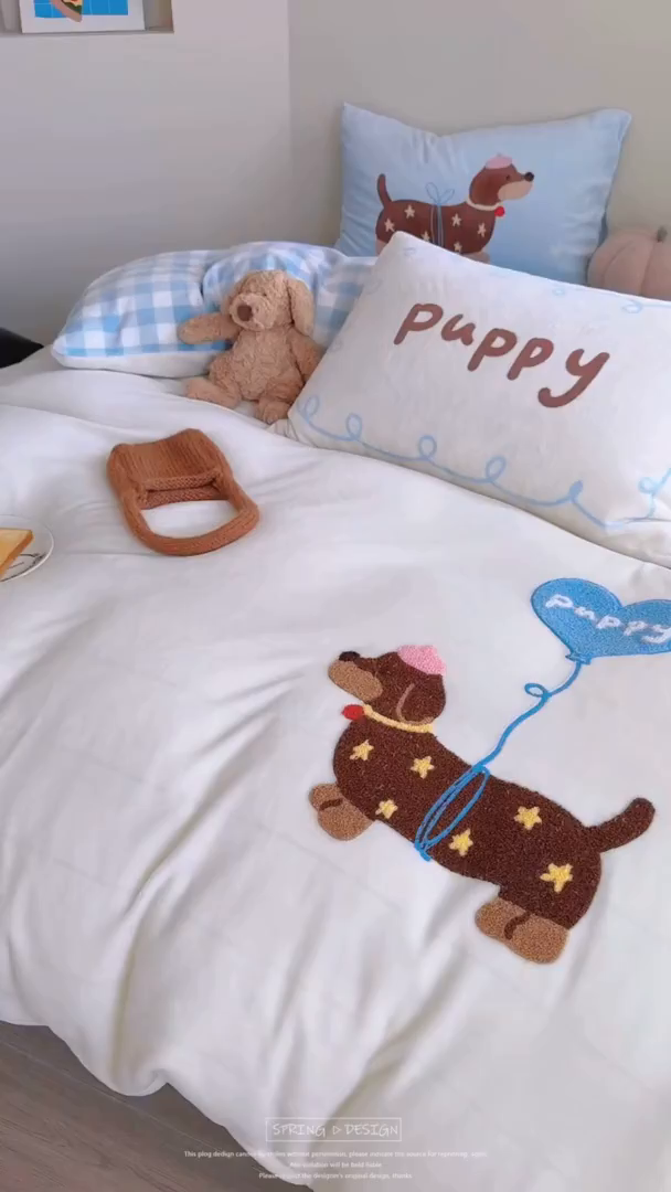 91家纺网 家纺一手货源 找家纺 美乐迪家纺 2025新款牛奶绒卡通绣花四件套 气球腊肠狗