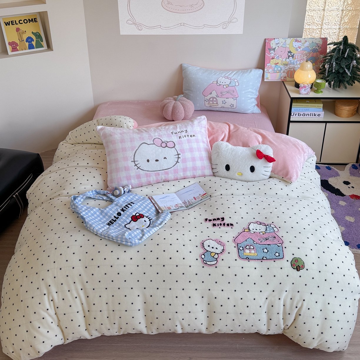 美乐迪家纺 2025新款牛奶绒卡通绣花四件套 猫咪小屋