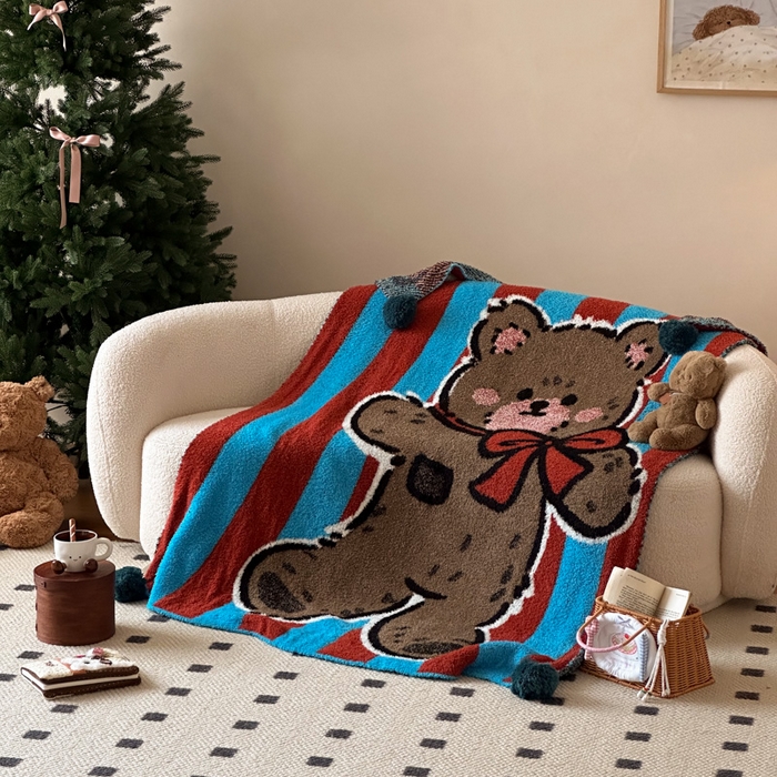 91家纺网 家纺一手货源 找家纺 Sweet dreams甜梦 2025新款轻奢高端毛球款半边绒针织毛毯 蝴蝶结小熊