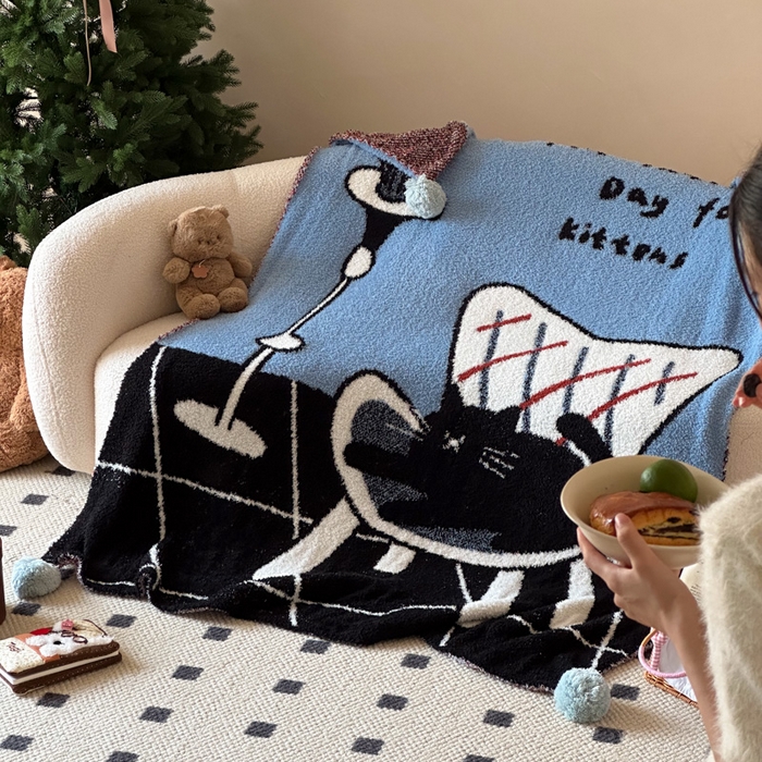 91家纺网 家纺一手货源 找家纺 Sweet dreams甜梦 2025新款轻奢高端毛球款半边绒针织毛毯 猫咪花瓶