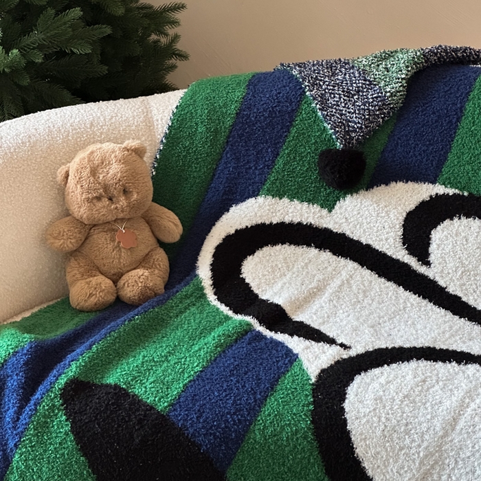 91家纺网 家纺一手货源 找家纺 Sweet dreams甜梦 2025新款轻奢高端毛球款半边绒针织毛毯 条纹花朵