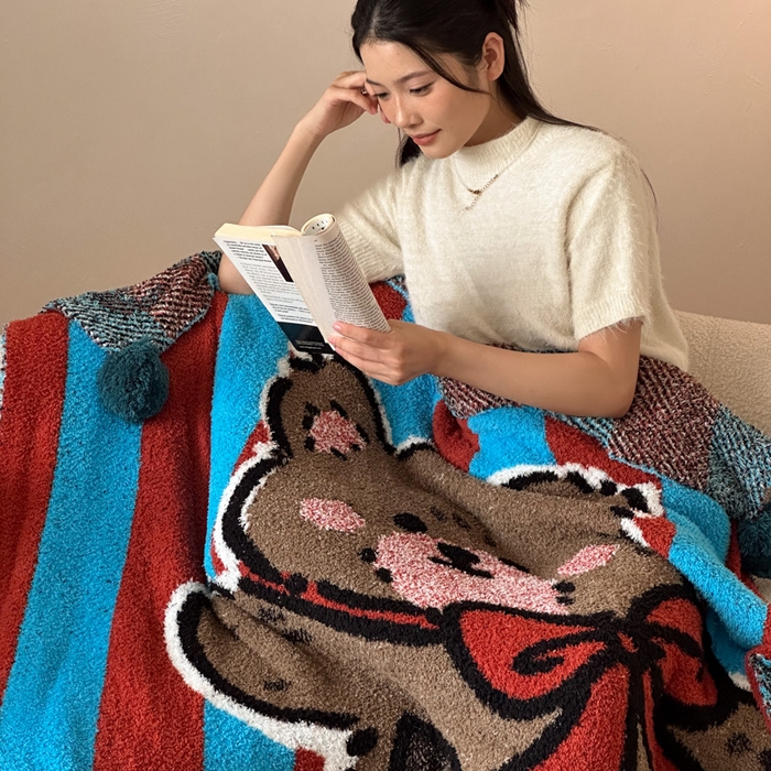 91家纺网 家纺一手货源 找家纺 Sweet dreams甜梦 2025新款轻奢高端毛球款半边绒针织毛毯 蝴蝶结小熊