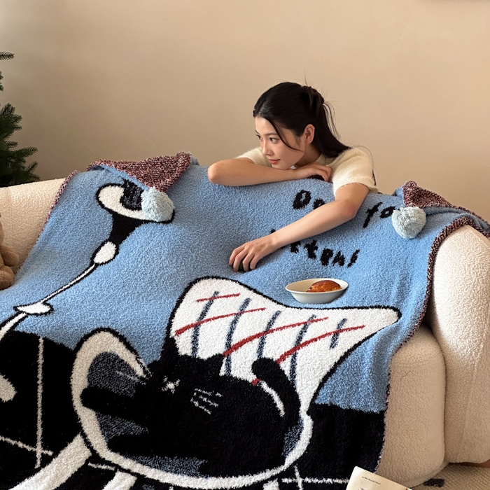 91家纺网 家纺一手货源 找家纺 Sweet dreams甜梦 2025新款轻奢高端毛球款半边绒针织毛毯 猫咪花瓶