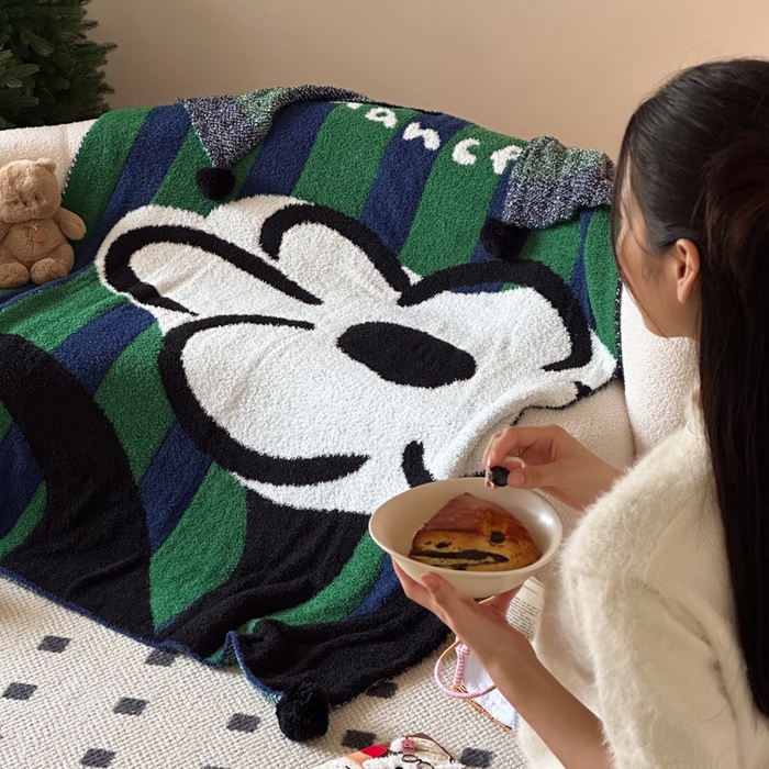 91家纺网 家纺一手货源 找家纺 Sweet dreams甜梦 2025新款轻奢高端毛球款半边绒针织毛毯 条纹花朵