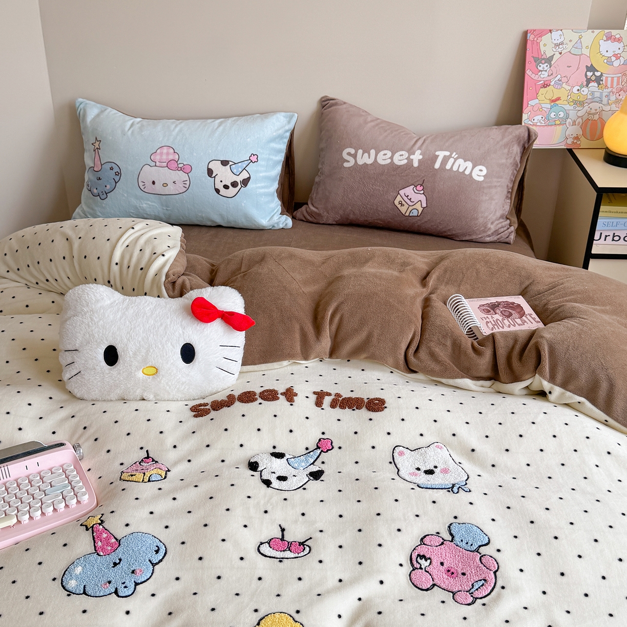 91家纺网 家纺一手货源 找家纺 美乐迪家纺 2025新款牛奶绒卡通绣花四件套 甜趣卡通