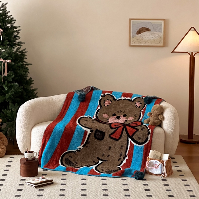 91家纺网 家纺一手货源 找家纺 Sweet dreams甜梦 2025新款轻奢高端毛球款半边绒针织毛毯 蝴蝶结小熊