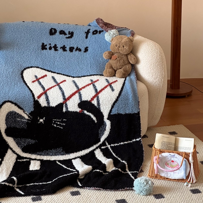 91家纺网 家纺一手货源 找家纺 Sweet dreams甜梦 2025新款轻奢高端毛球款半边绒针织毛毯 猫咪花瓶