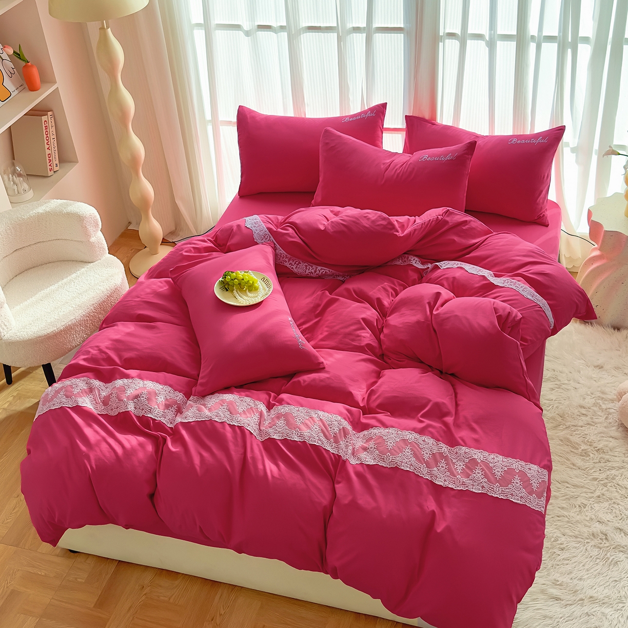 91家纺网 家纺一手货源 找家纺 灿哈 2025新款烫钻蕾丝花边水洗棉四件套 玫瑰红