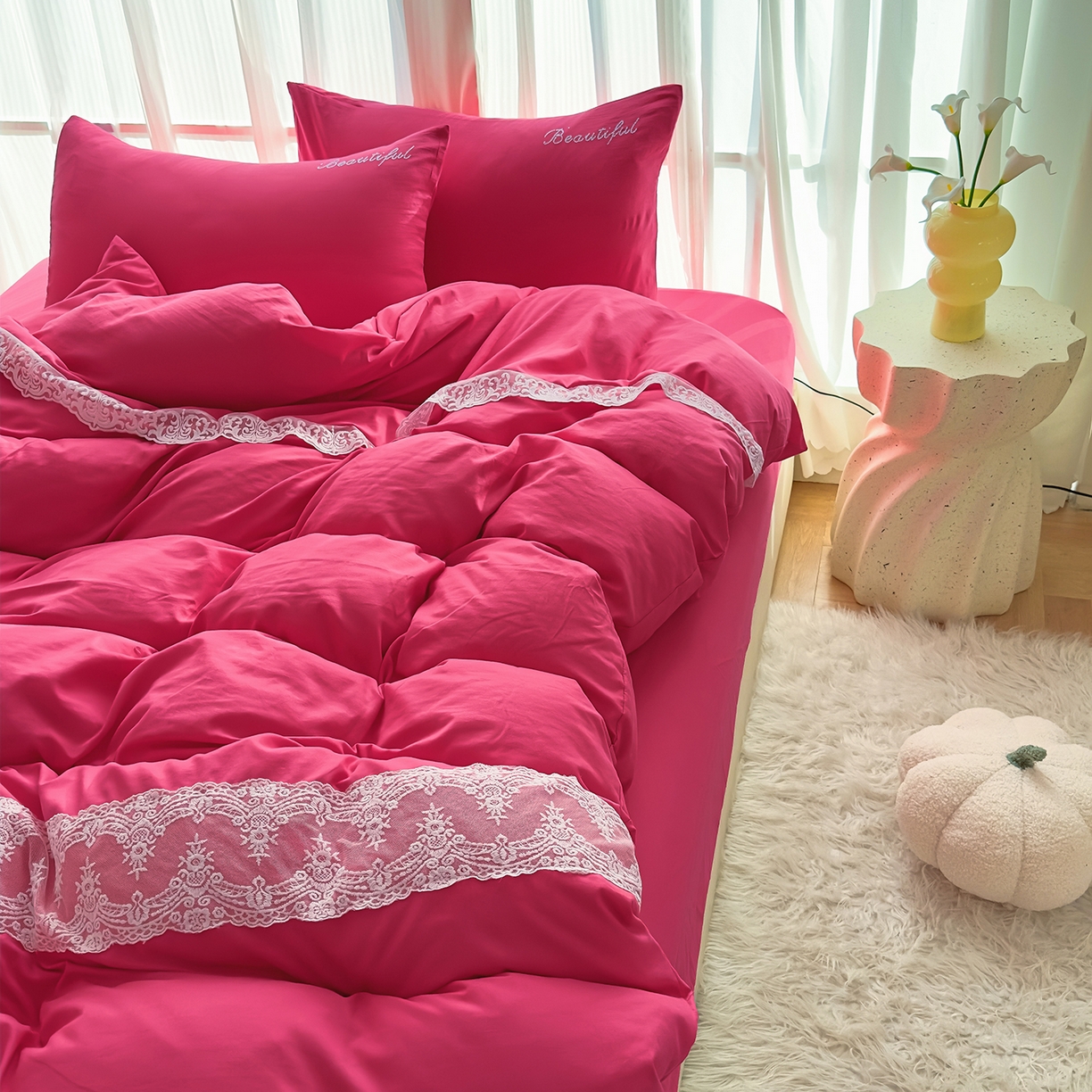 91家纺网 家纺一手货源 找家纺 灿哈 2025新款烫钻蕾丝花边水洗棉四件套 玫瑰红