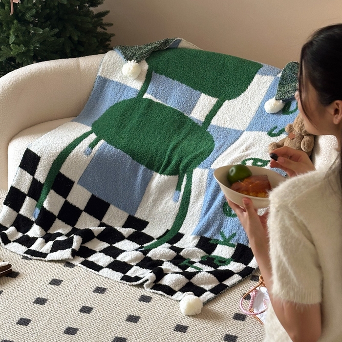 Sweet dreams甜梦 2025新款轻奢高端毛球款半边绒针织毛毯 绿格子椅子