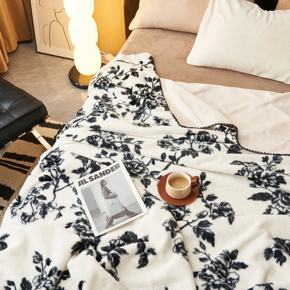 91家纺网 家纺一手货源 找家纺 晨曦家纺 2025新款兔毛绒海獭绒双层毛毯三角针复合毛毯 幽梦