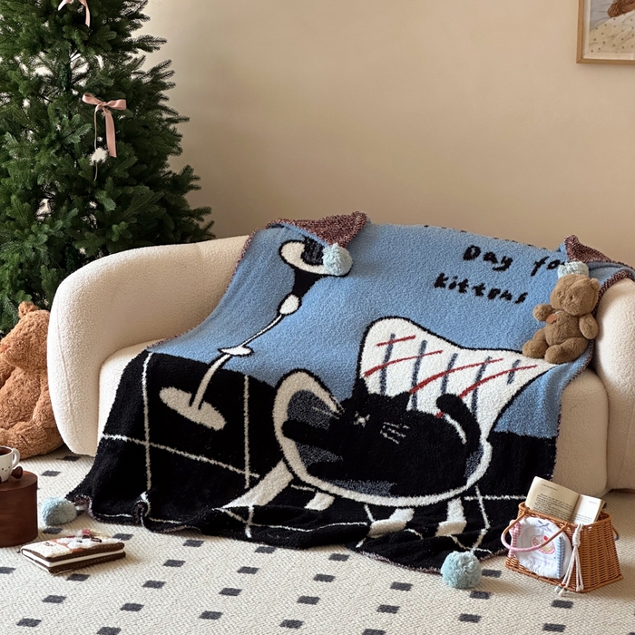 91家纺网 家纺一手货源 找家纺 Sweet dreams甜梦 2025新款轻奢高端毛球款半边绒针织毛毯 猫咪花瓶