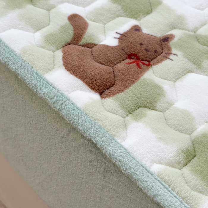 91家纺网 家纺一手货源 找家纺 Sweet dreams甜梦 2025新款高克重牛奶绒印花夹棉床笠 格子猫猫