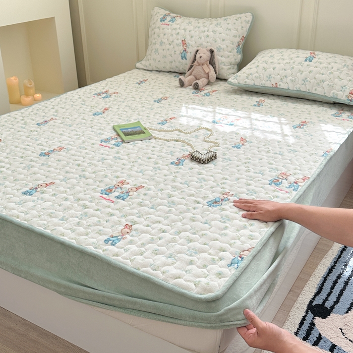 Sweet dreams甜梦 2025新款高克重牛奶绒印花夹棉床笠 花纹小兔